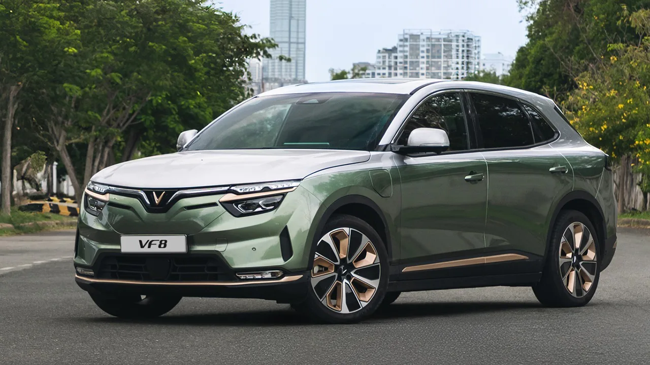 VinFast VF8